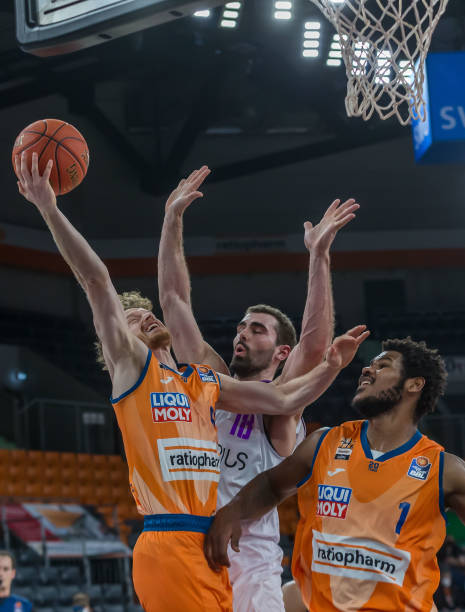 科瓦西奇则 科瓦西奇则