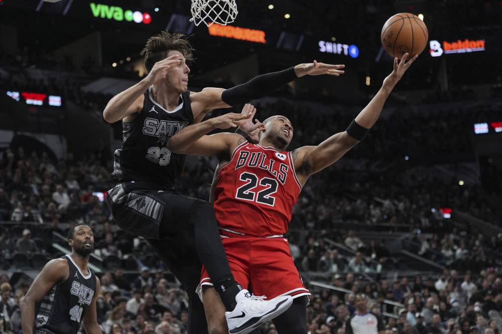 不仅在进攻 不仅在进攻