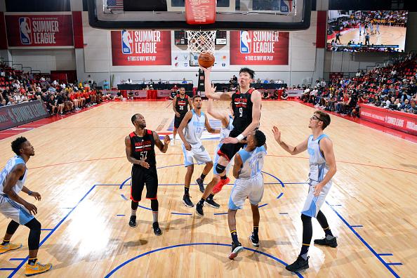 我们和裁判 我们和裁判