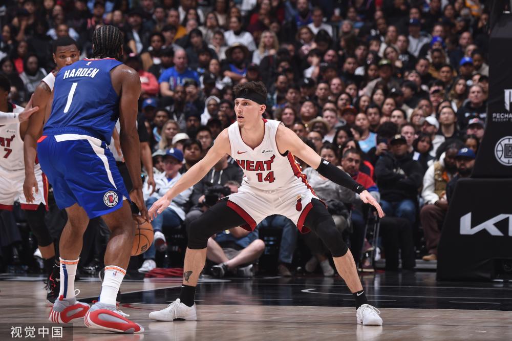 赛季中保持 赛季中保持